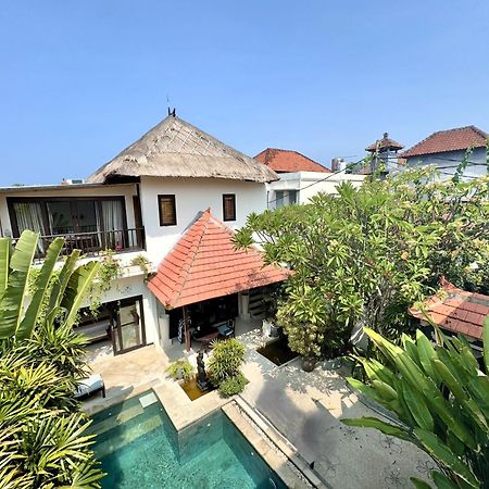 Villa Carissa Seminyak Centre, Bali By Le Ciel Hospitality Екстер'єр фото