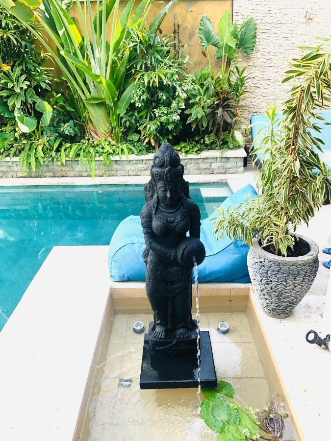 Villa Carissa Seminyak Centre, Bali By Le Ciel Hospitality Екстер'єр фото