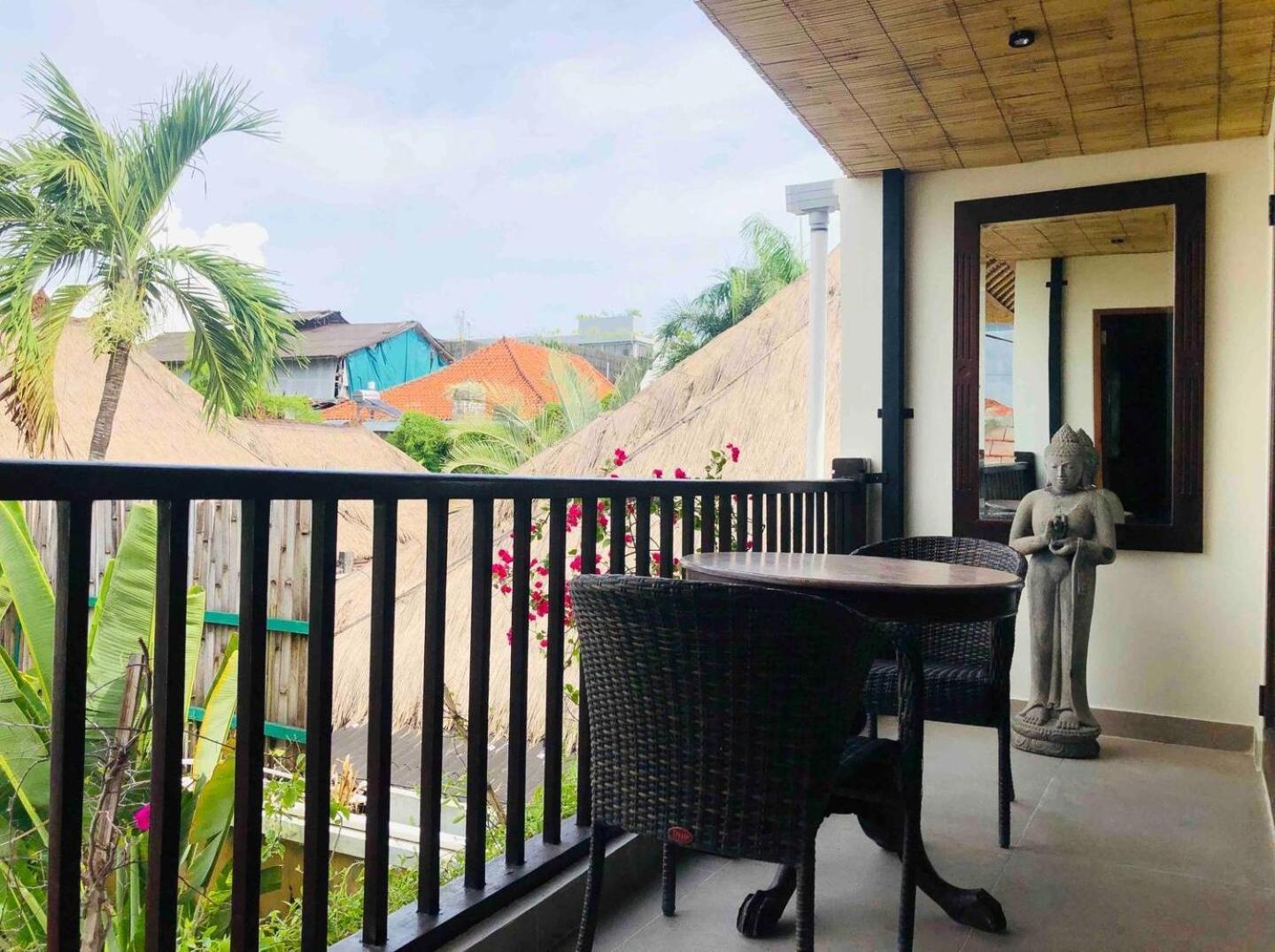 Villa Carissa Seminyak Centre, Bali By Le Ciel Hospitality Екстер'єр фото
