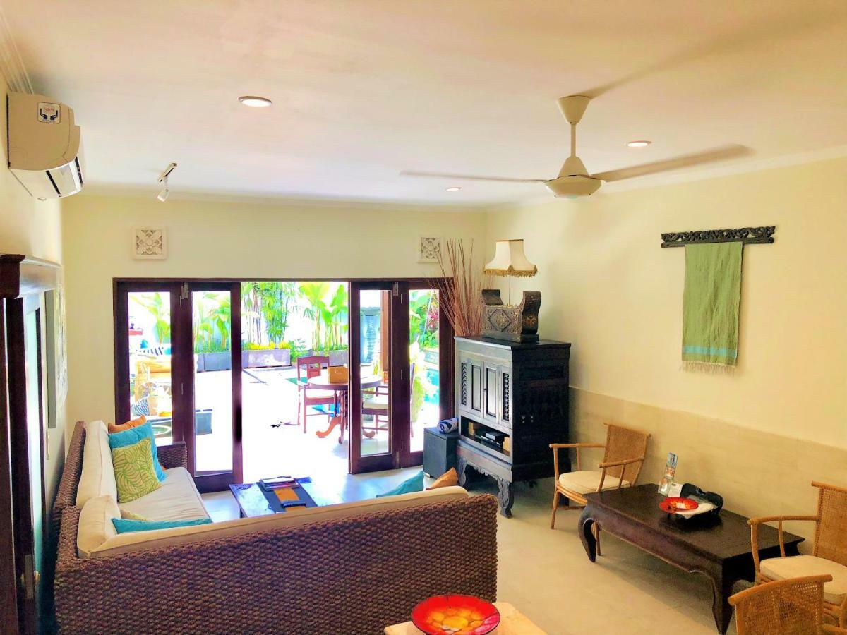 Villa Carissa Seminyak Centre, Bali By Le Ciel Hospitality Екстер'єр фото