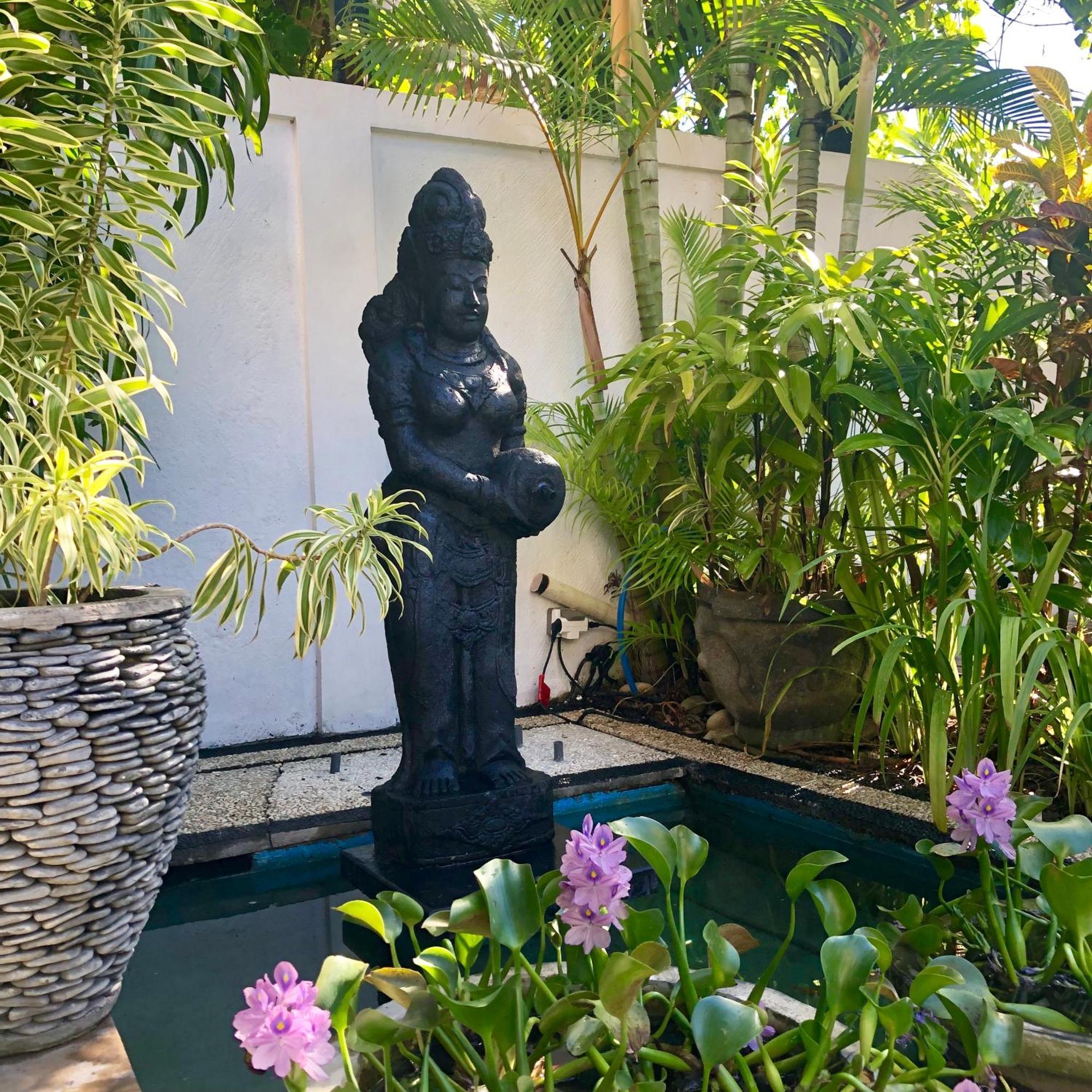 Villa Carissa Seminyak Centre, Bali By Le Ciel Hospitality Екстер'єр фото